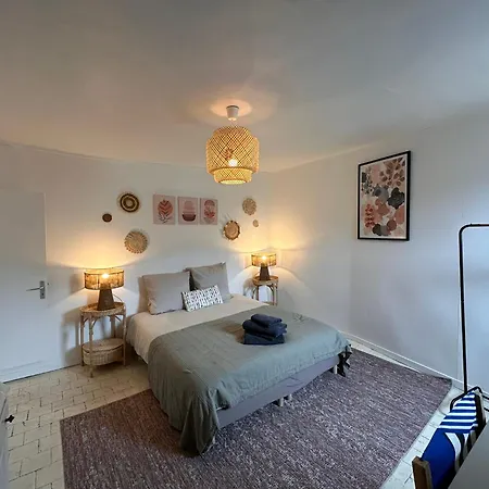 Large In Center Apartament