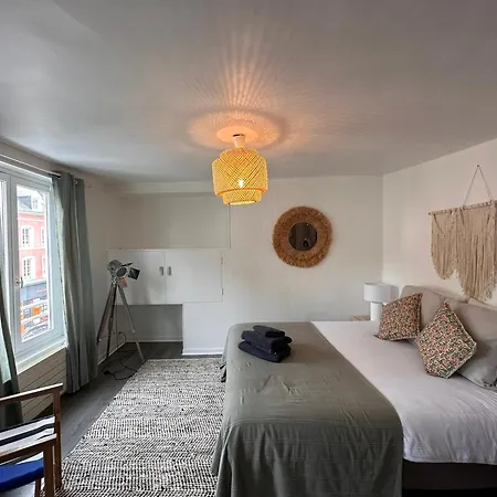 Large In Center Apartament