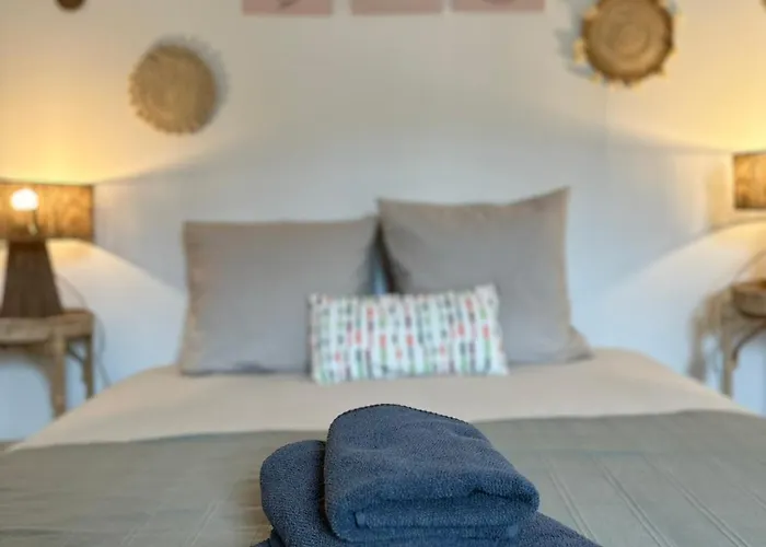 Large In Center * Honfleur