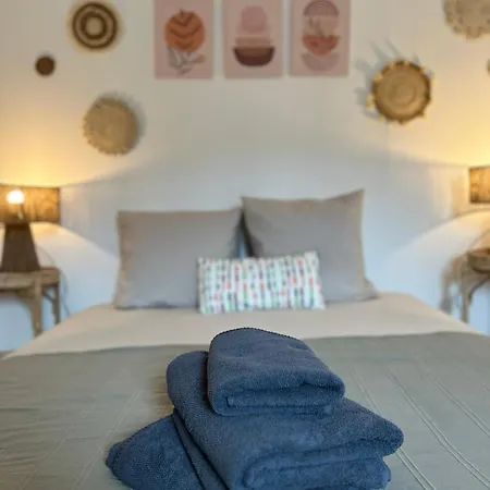 Large In Center * Онфлёр