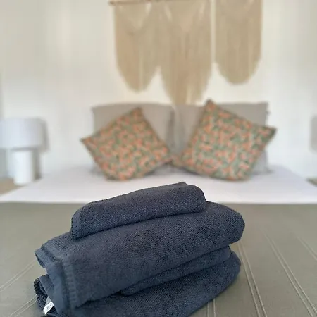 Large In Center Онфлёр