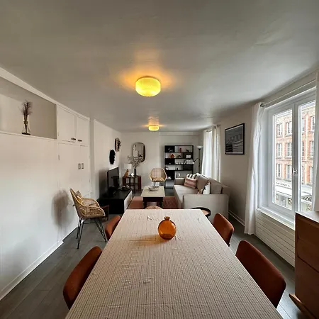 Large In Center * Онфлёр